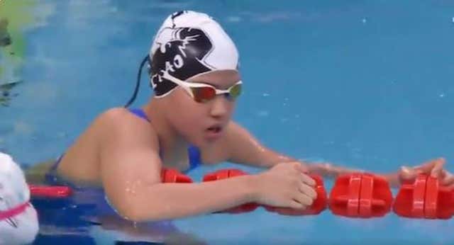 La nadadora china de 11 años hubiera reinado en el Campeonato de España con un oro, dos platas y cinco top-7