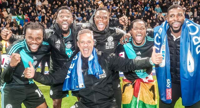 Marcos Álvarez, el trotamundos que vuelve a la Premier con el Leicester: «Ha sido un reto durísimo»
