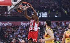 Olympiacos destroza a un sonrojante Barça para forzar el quinto partido
