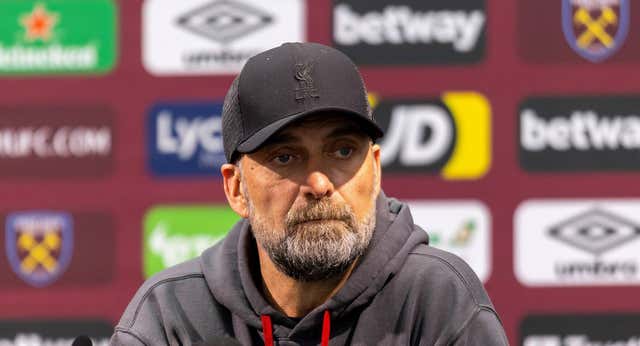 Klopp se une a Guardiola con su consejo de «viejo que ya se va» para arreglar el fútbol y su relación con las televisiones: «La gente puede vivir sin días de partido»