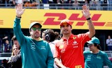 Fernando Alonso y Carlos Sainz se hartan de las sanciones: «No le dirán nada por no ser español»