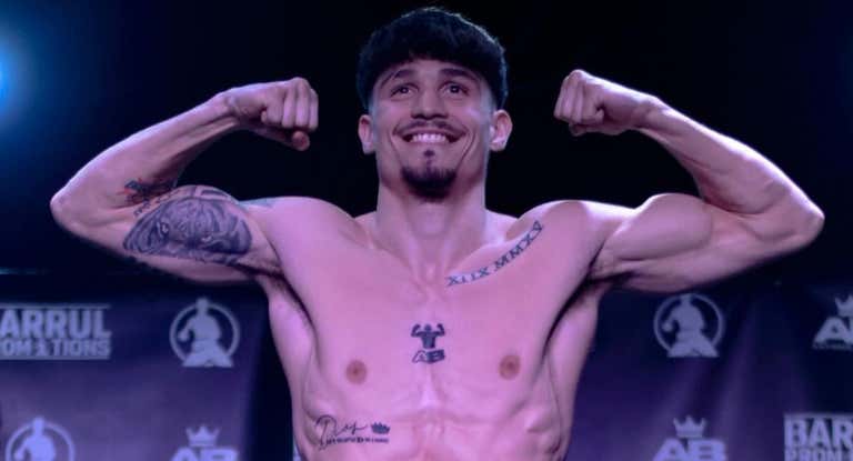 Antonio Barrul, durante el pesaje previo a su último combate.
