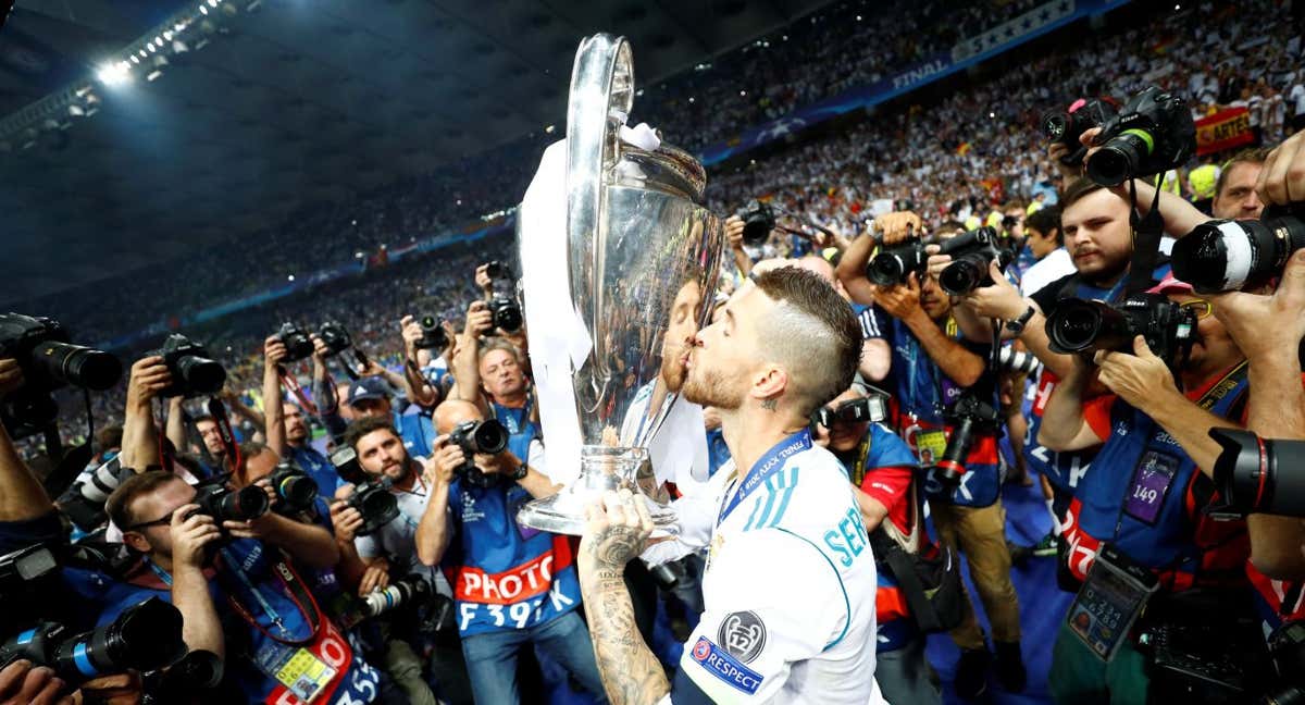 Sergio Ramos con la Champions League de 2018.