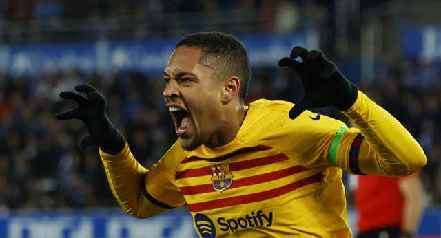 El agente de Vitor Roque avisa sobre un posible traspaso y carga contra Xavi: «Nunca ha hablado con el jugador»