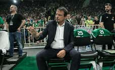 Ergin Ataman 'se queda' en el banquillo griego: el Panathinaikos estará en la Final Four... ¡doce años después!