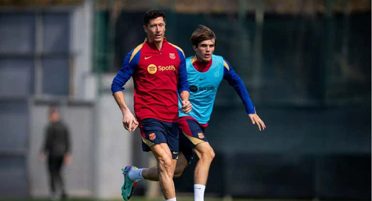 Andrés Cuenca y Lewandowski durante un entrenamiento del primer equipo.