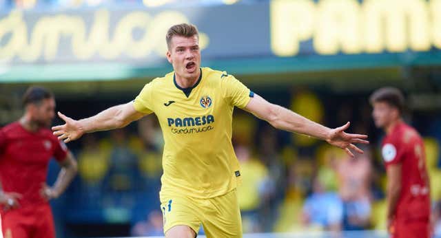 Sorloth impulsa al Villarreal a soñar con Europa en el 97′
