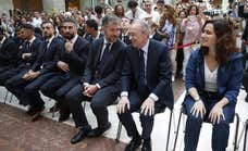 El recuerdo de Florentino Pérez a "una situación que parecía irreversible" y la pullita de Ayuso a los que "miran con recelo" al Madrid