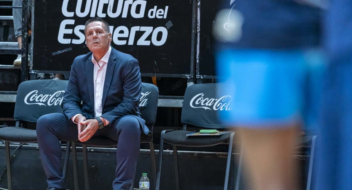 Nacho Martínez, durante un encuentro esta temporada. /Perfumerías Avenida