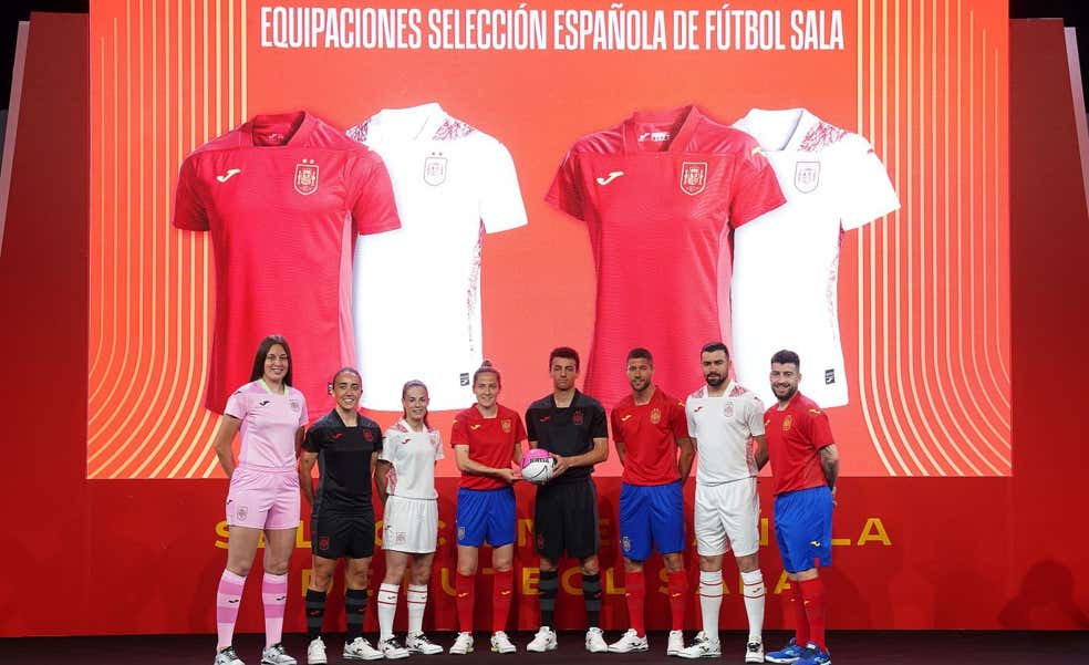 Los motivos por los que la Selección de fútbol sala viste Joma y no Adidas