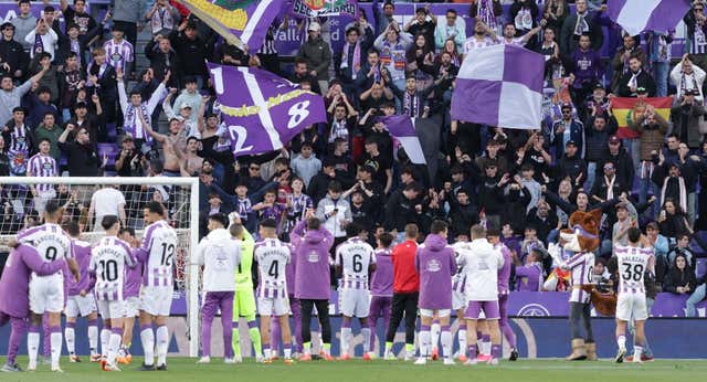Cientos de aficionados del Real Valladolid se quedan sin su entrada: “Se han agotado en menos de un minuto”