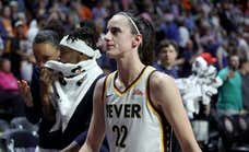 Delirio en las gradas, 20 puntos y una «decepción» dan comienzo al reinado de Caitlin Clark en la WNBA