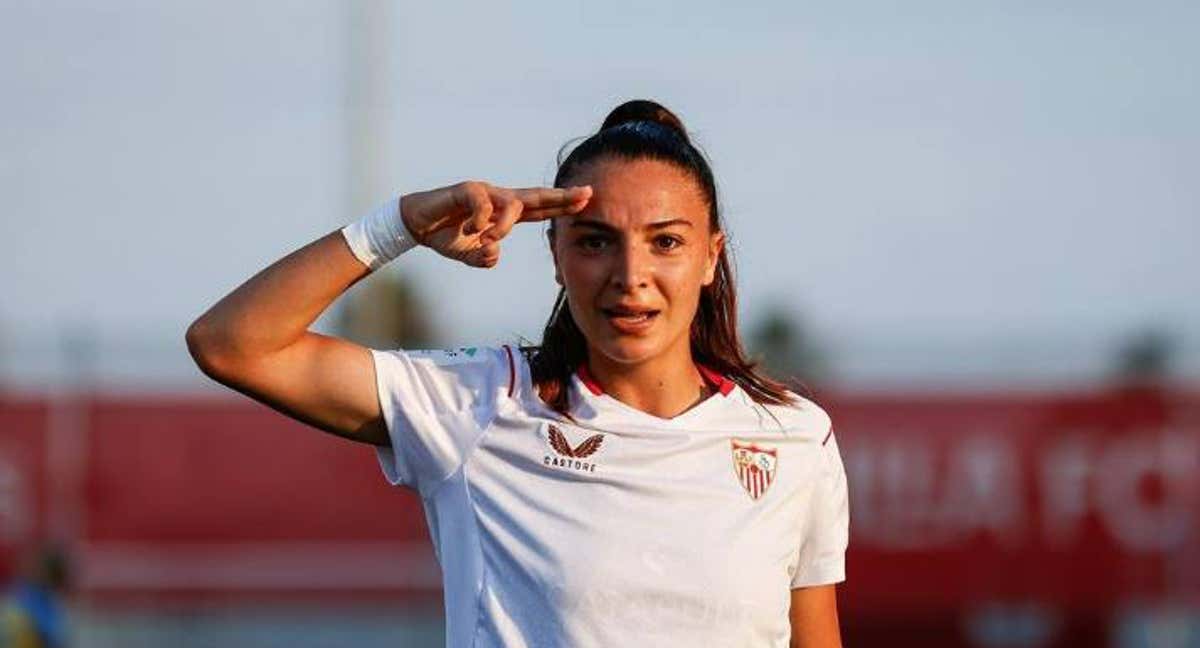 Inma Gabarro celebra un gol con el Sevilla en este curso. /Sevilla FC