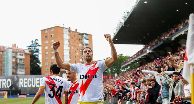 El Rayo acaricia la salvación virtual