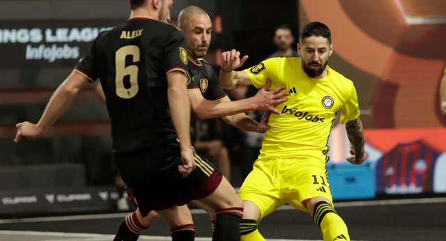 Hugo Fraile sueña con que Gijón sea A Coruña y revivir el último ascenso: ‘Se paralizó la ciudad, al día siguiente muchos comercios ni abrieron’