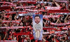 La Bundesliga se despide con el milagro del invicto Xabi Alonso, una suspensión surrealista, un pasillo a Reus y el caos del Bayern