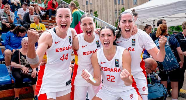 ¡Un canastón imposible de Gracia Alonso mete a la Selección femenina de 3×3 en los Juegos de París!