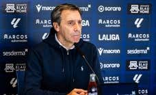 Miñambres carga contra el VAR después del empate ante el Eldense: “El gol es legal, nos lo anula porque nos lo quiere anular”