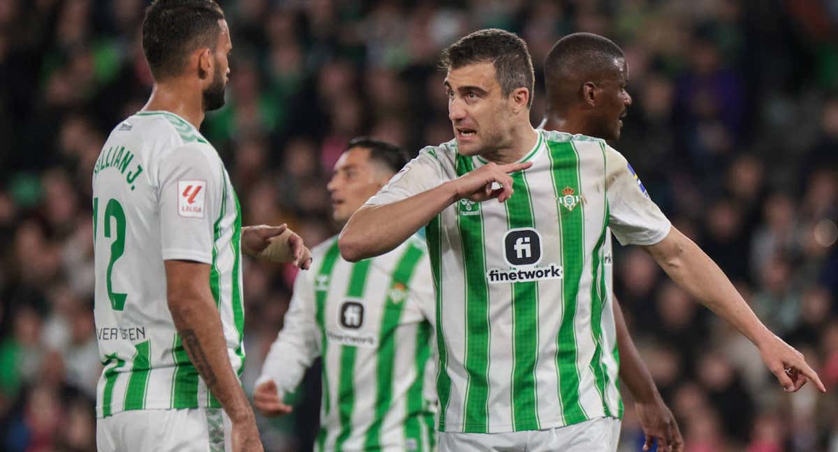 El griego Sokratis, en un partido del Betis./AFP