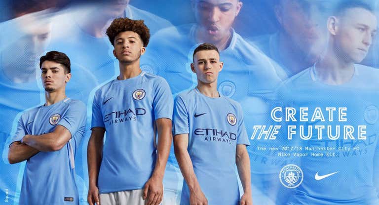 La promoción del Manchester City en 2017 por su nueva camiseta.