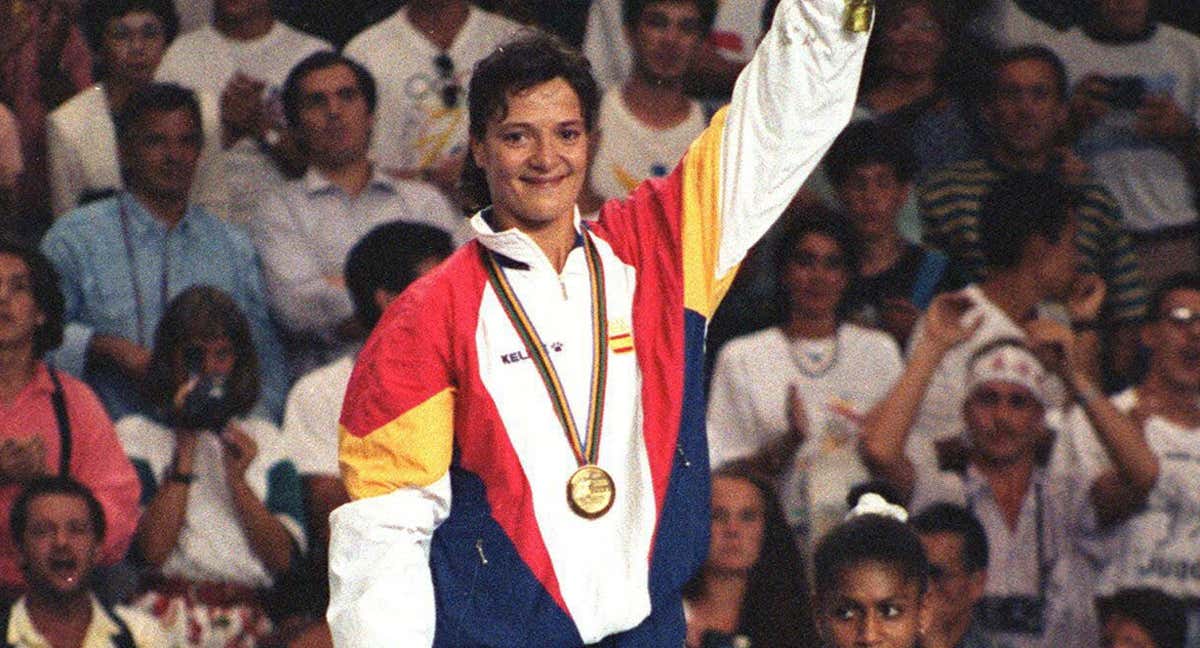 Miriam Blasco con su medalla de oro en Barcelona 92./EFE