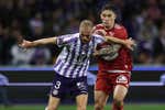 El Betis apunta a Martín Satriano para su renovación en la delantera