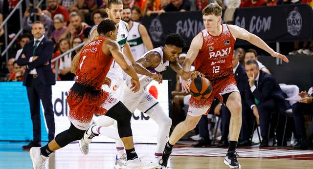 Unicaja no da opción al BAXI Manresa y sella su billete para las semifinales de la Liga Endesa