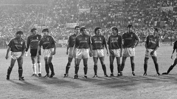 Plantilla del Oviedo en el partido contra el Genoa. /REAL OVIEDO