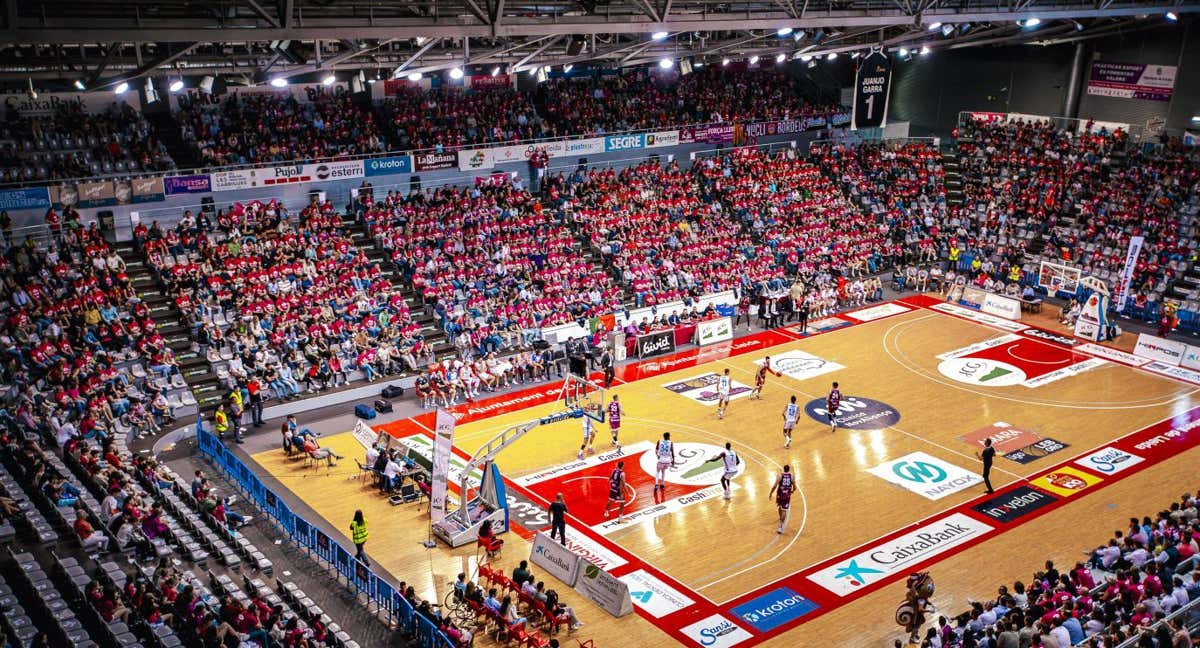 Barris Nord, pabellón de Lleida durante los playoffs. /FEB