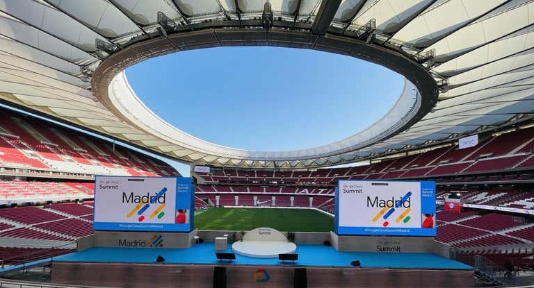 Fotos del Google Summit que se está celebrando hoy en el Metropolitano.