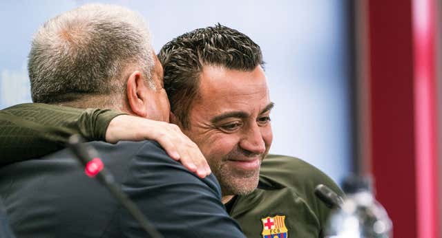 Las siete frases de Laporta sobre Xavi que se van por el desagüe en solo 29 días
