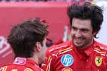 Carlos Sainz presume de juego en equipo y hace piña: “Vamos cada vez más y más fuertes”