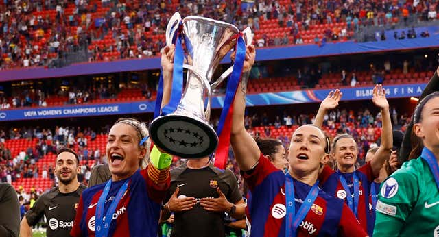 El botín del Barça de este año en premios: ni ganándolo todo se acercan a Inglaterra