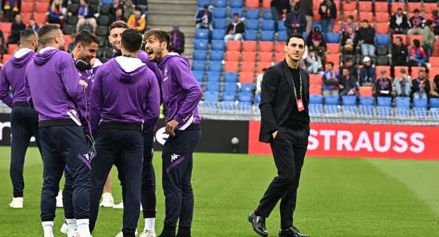 Nicolás Burdisso: «No vale decir ‘jugué dos mundiales o tantos partidos de Champions’, hay que ganarse la credibilidad»