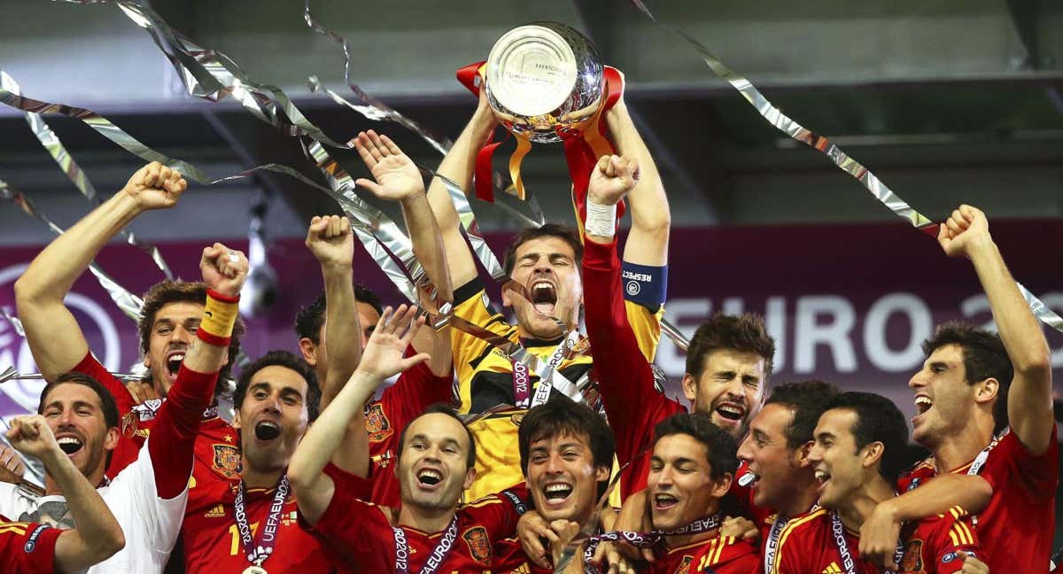 La Selección española celebra la Eurocopa de 2012./EFE