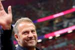 El Flick más personal no habla como «Guardiola o Valdano», pero lidera a través de la sencillez: «Podría ser empleado de banco»