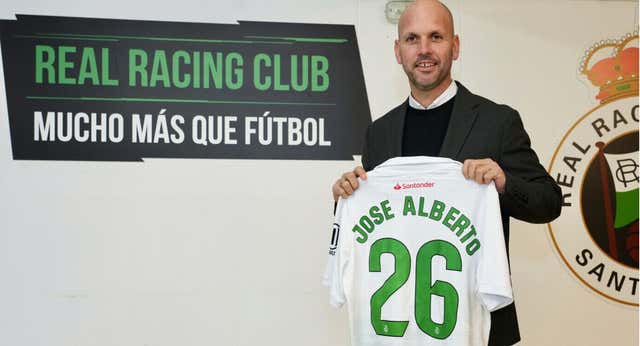 Por qué José Alberto sigue siendo un héroe en el Racing pese a la histórica ‘paparda’ en Vila-real