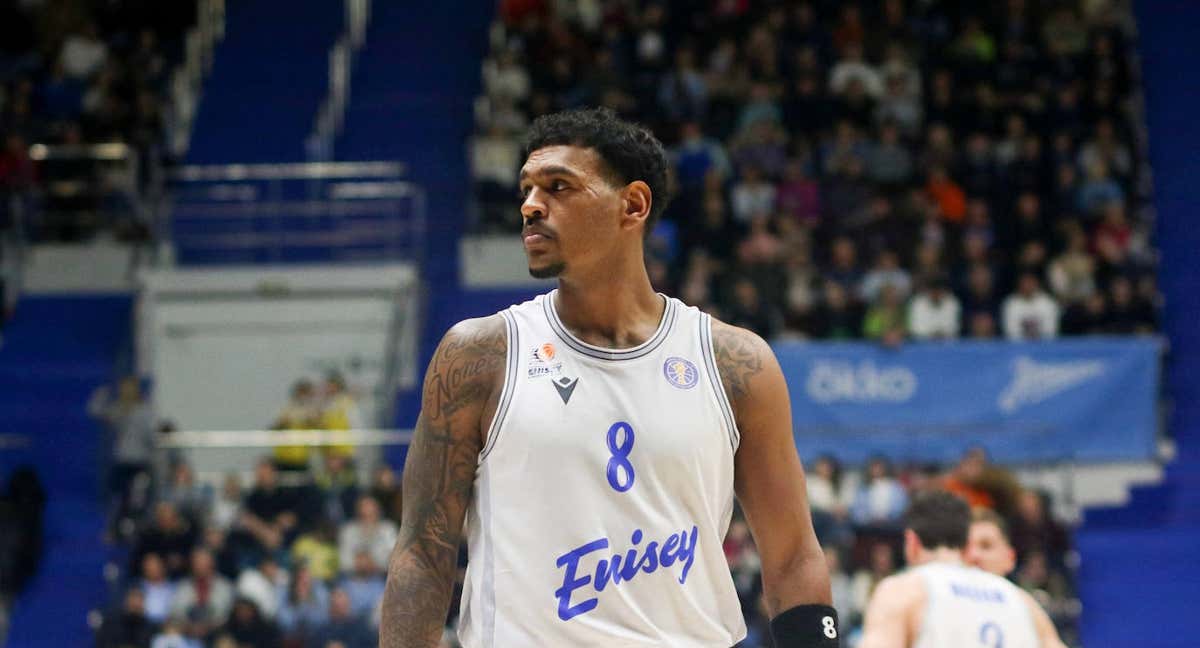 Xavier Rathan-Mayes, con el Enisey.