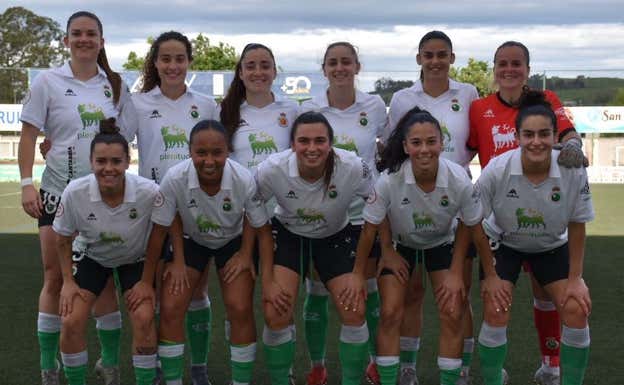 Las jugadoras del primer equipo.  CDE RACING FEMINAS