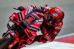 Pecco Bagnaia lidera en casa y Rins y Acosta ponen el toque español