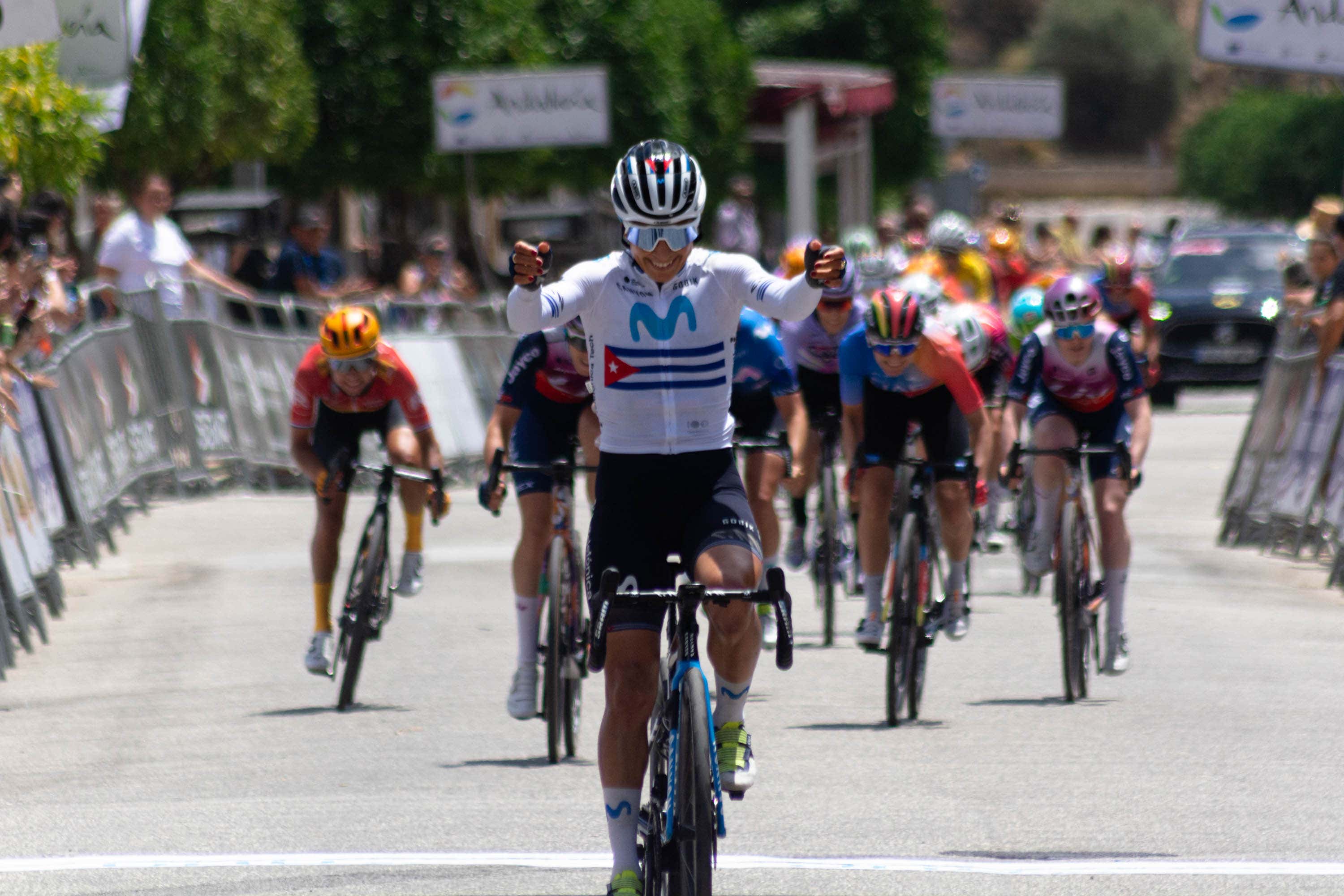 Arlenis Sierra, ganadora de la última etapa de la Vuelta a Andalucía Elite Women 2024. /FRAN REYES