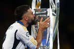 Carvajal se une al selecto club de los defensas MVP y amplía el mito: «Me mueve la determinación»