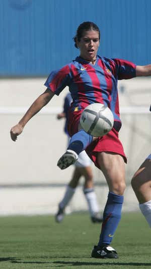 Raquel, durante un partido con el Barça. AFP