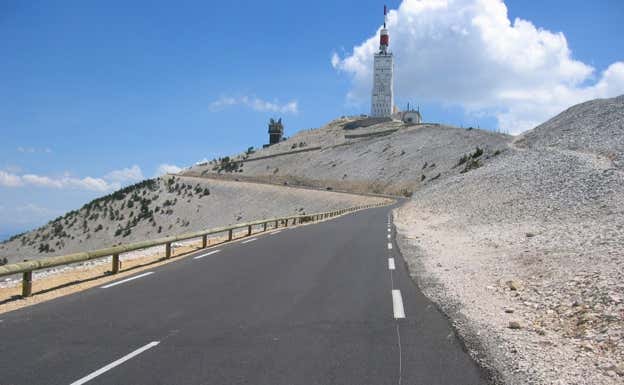 La cima del Mont Ventoux.