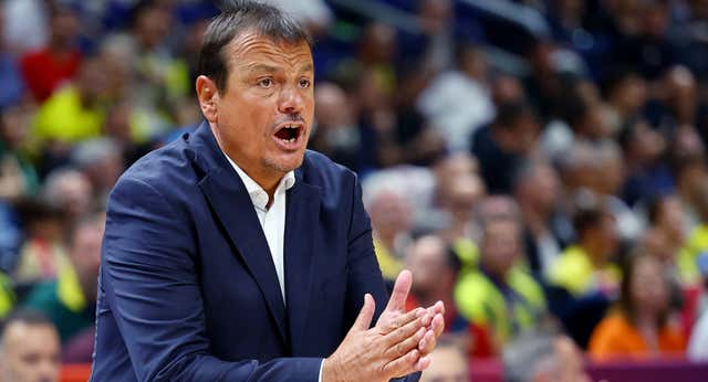 El último escándalo de Ataman: “Por eso en el fútbol hay árbitros extranjeros”