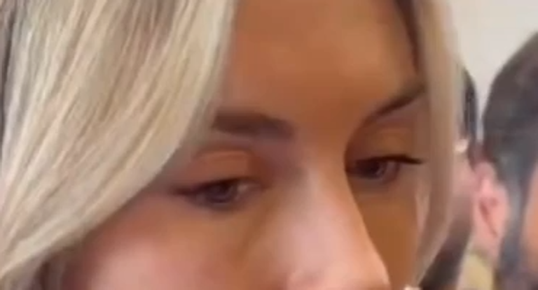 Alexia se despide de Mariona, que ha anunciado su marcha del Barça.