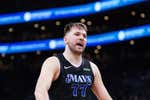 Luka Doncic cae en la trampa de los Boston Celtics: 26 tiros, una asistencia y una cojera