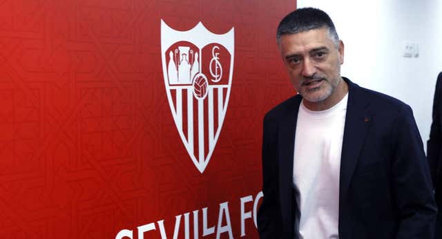El Sevilla y García Pimienta se han dejado abierta una puerta de salida tras la primera temporada