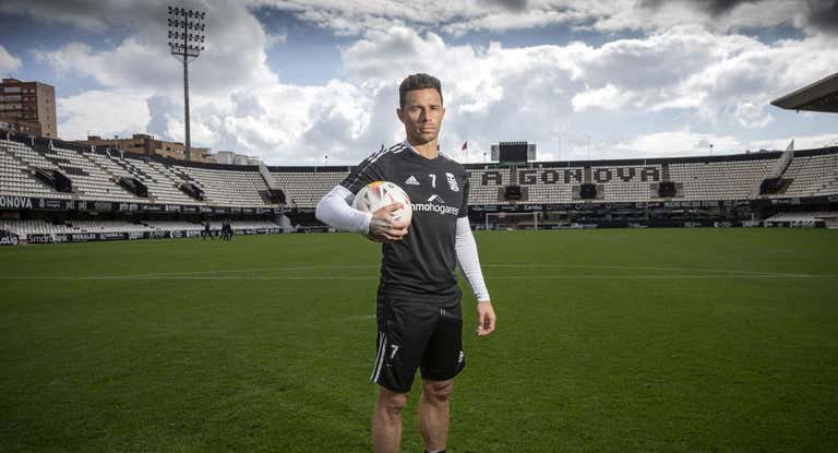 Rubén Castro se despide del fútbol con un hueco en su corazón para Pepe Mel y Jorge Molina