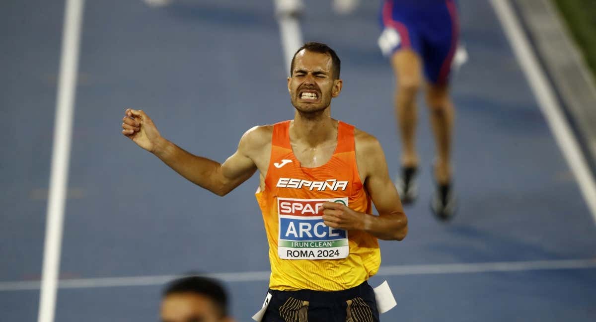 Dani Arce en el sprint final de los 3000 obstáculos.